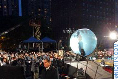 Magician David Blaine Drowned Alive in Lincoln Center, Manhattan