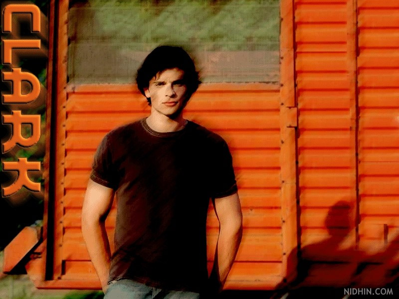 Free Desktop Wallpapers for you! Right click on the image and select Set As Wallpaper clark kent